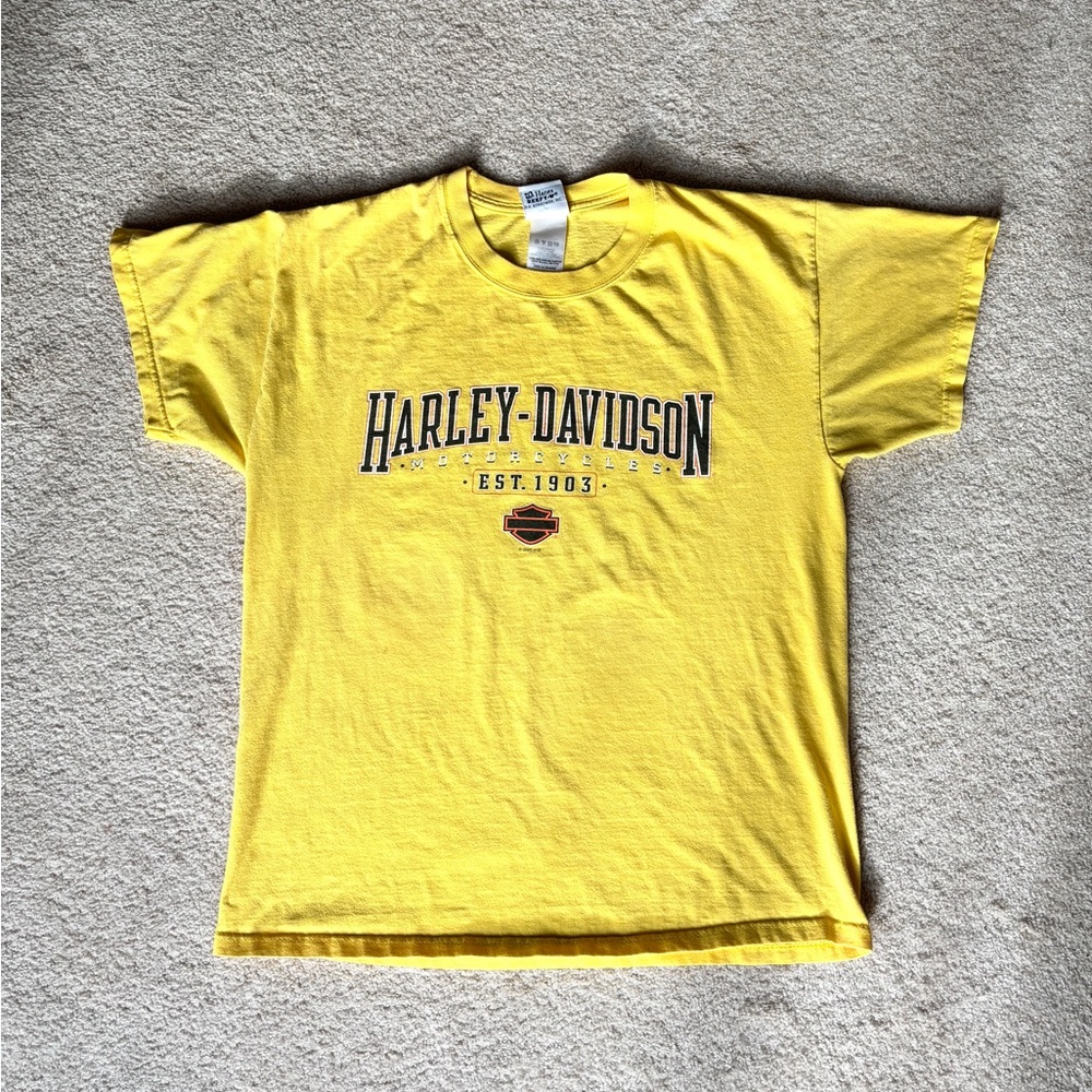 Chatanooga, TN Yellow Harley Davidson 2005 Graphic Tee